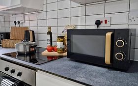 Cosy 2 Bedroom Apartment